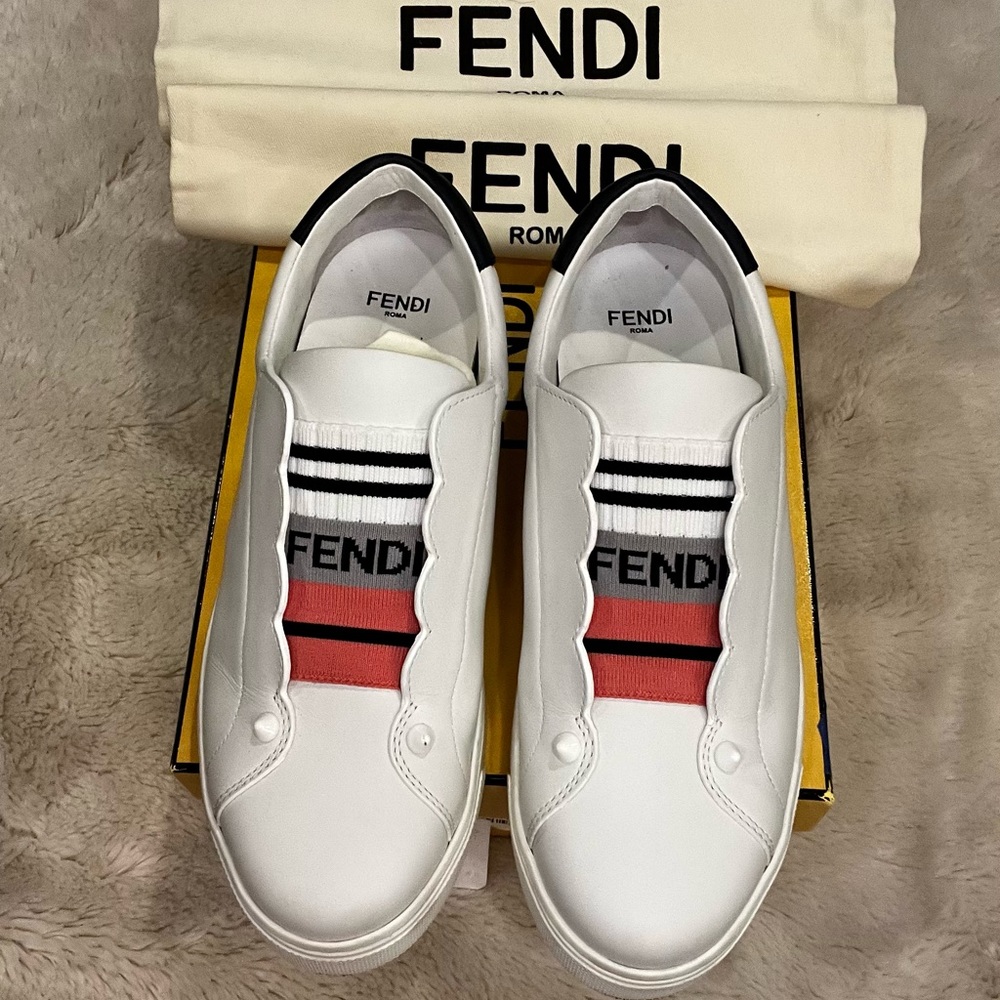 FENDI LEATHER SCALLOPED ACCENT SNEAKERS
